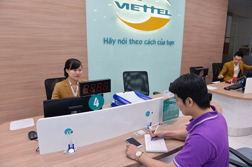 Bạn có thể đăng ký dịch vụ Bankplus Viettel tại quầy giao dịch